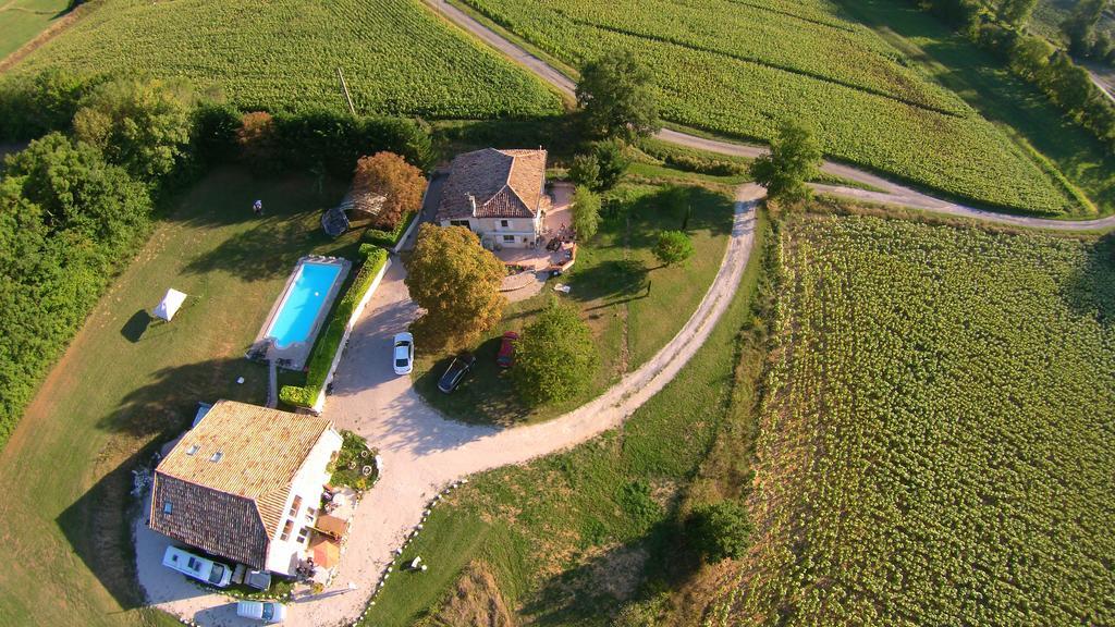 La Perle Du Lot Bed & Breakfast Castelnau-Montratier Room photo